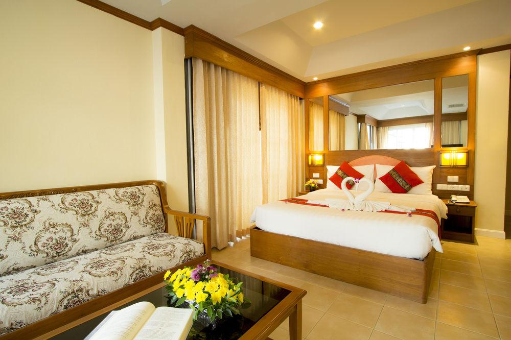 Chaba Kata Beach Hotel エクステリア 写真