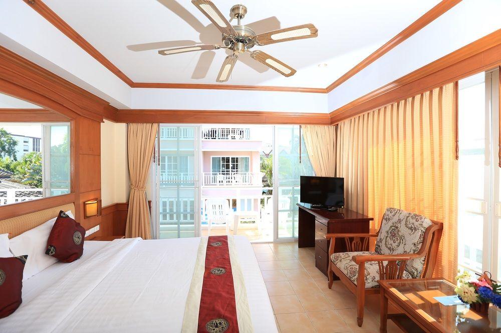 Chaba Kata Beach Hotel エクステリア 写真